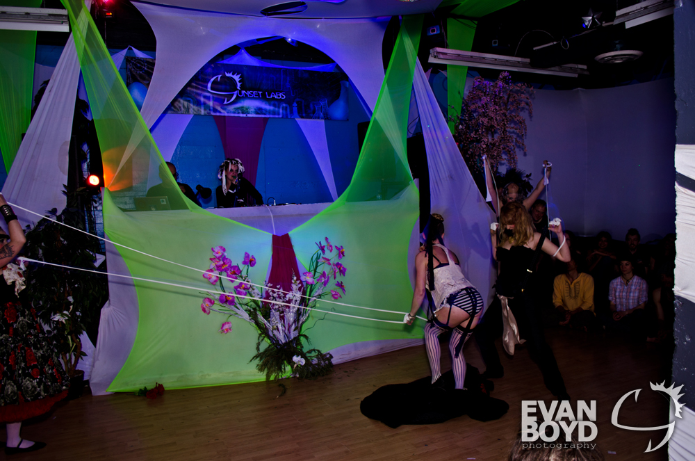 20120420-cosmic-caravan-sr-eb-56