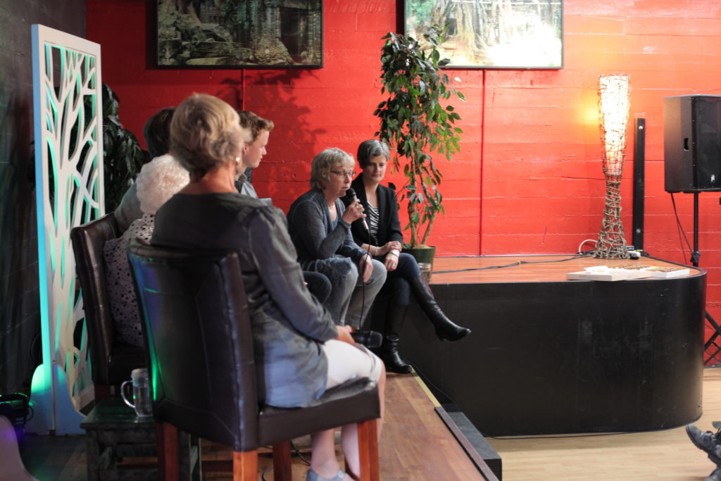 20160606 – UnExpected Conversations – 2254