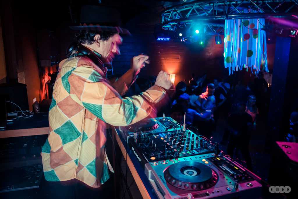 20170204 – Neon Time Machine – 4